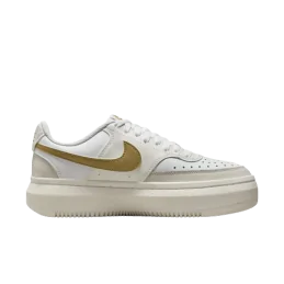 CHAUSSURES BLANCHES NIKE...