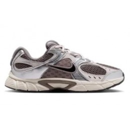CHAUSSURES NIKE V5 RNR