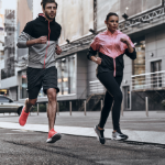 Commandez vos chaussures et textiles Running chez SPORT 2000